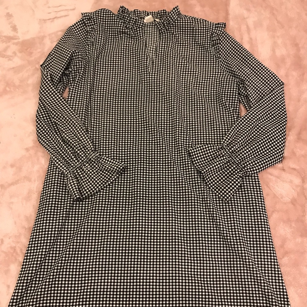H&M MIDI BLACK AND WHITE DRESS